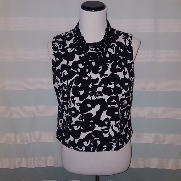 Black and white abstract floral top - Picture 1 of 5